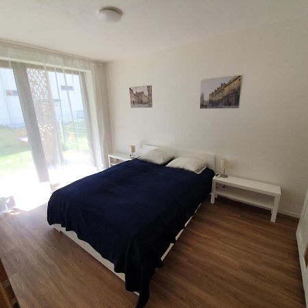 Modern Apartment With Terrace And Garage In The City Center Plzeň Exterior foto