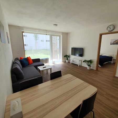 Modern Apartment With Terrace And Garage In The City Center Plzeň Exterior foto